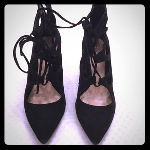Vince Camuto pumps